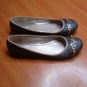 Guess Flats Size 7 1/2 (Z)